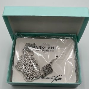 Park Lane "MOANA" Pierced Earrings Silver Filigree